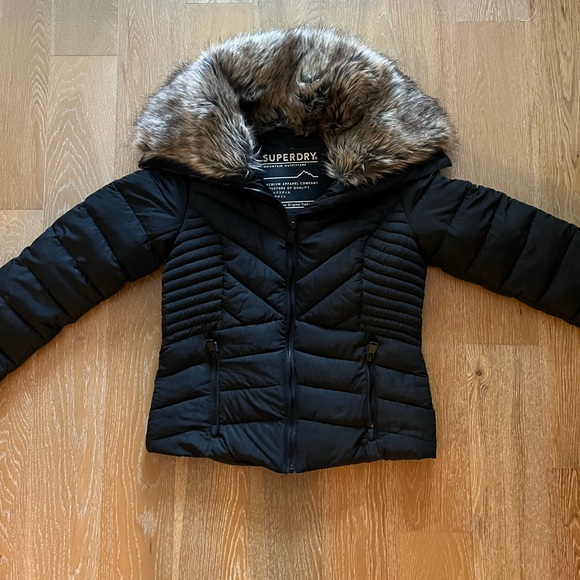 Superdry Jackets & Blazers - Superdry women’s Puffer Jacket with Faux Fur Hood Size M gently worn